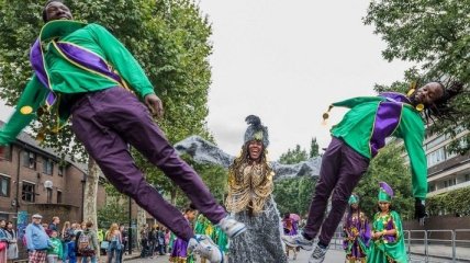 Самые яркие снимки с Ноттинг-Хиллского карнавала (Фото)