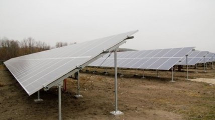 Гройсман: В Чернобыльской зоне строят солнечную электростанцию