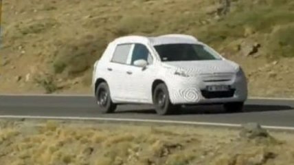 Шпионское видео прототипа Peugeot 2008 (видео)