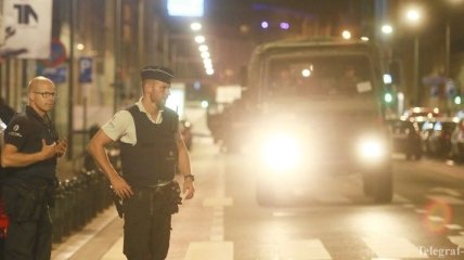 В Брюсселе толпа молодежи столкнулась с полицией