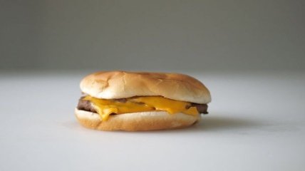 Что можно купить по цене одного бургера (Фото)