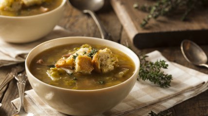 Картофельный суп с горошком