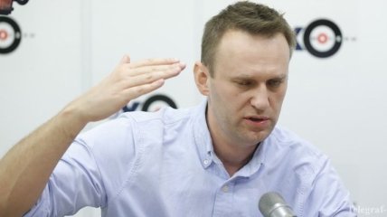 Навального арестовали на 30 суток из-за акции "Он нам не царь" 