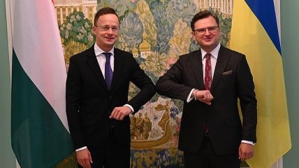 Глава МИД Венгрии прибыл в Киев на заседание украинско-венгерской комиссии