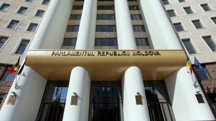 В будущий парламент Молдовы пройдут четыре партии