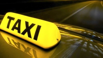Ученые оценили безопасность желтых машин такси
