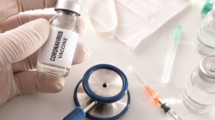 Еще одна страна согласилась поделиться с Украиной остатками вакцины от COVID-19
