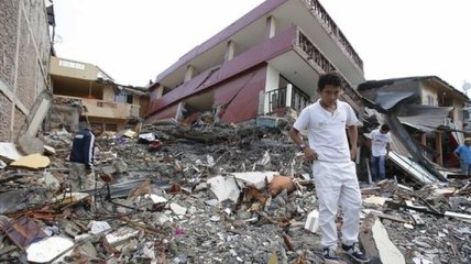 Землетрясение в Эквадоре: Количество жертв увеличилось до 350