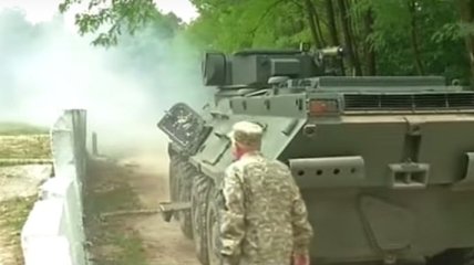 На полигоне под Киевом продемонстрировали новый БТР-3е (Видео)