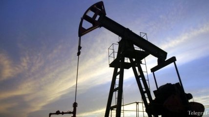 Нефть дешевеет на ослаблении оптимизма в отношении переговоров США-КНР