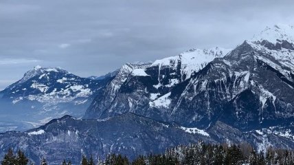 В Альпах из-за лавины погибли лыжники