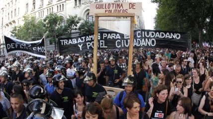 Протестные акции в Испании завершились столкновениями с полицией