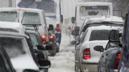 ГАИ предупреждает водителей о сильных морозах и гололедице