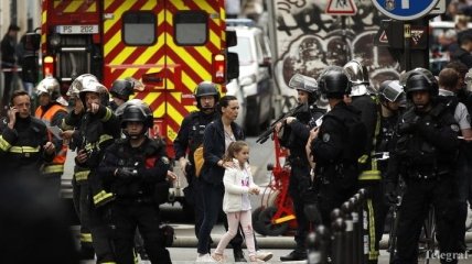 В Париже полиция освободила заложников