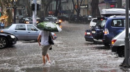 В Украину движутся сильные дожди и грозы