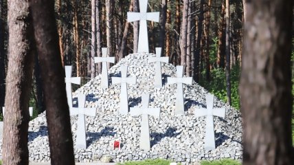 Цвинтар хочуть облаштувати поблизу "Биківнянських могил"