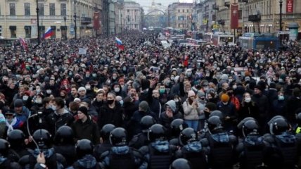 Последствия протестов: в России за сутки - рекордное число задержанных 