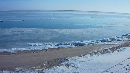 Замерзшее Азовское море показали с высоты птичьего полета: видео