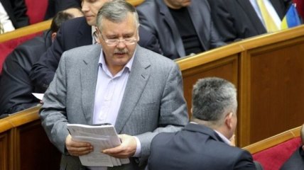 Гриценко: 14 октября ВР должна отменить внеблоковый статус Украины
