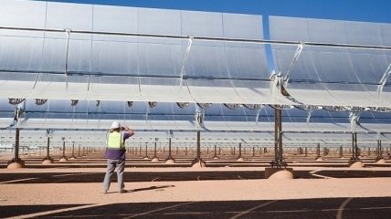 Открыли самую большую в мире солнечную электростанцию 
