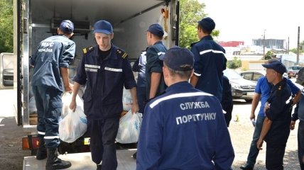 В Днепропетровске начали раздавать гумпомощь из Венгрии
