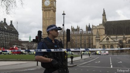 Теракт возле Вестминстера: полиция установила личность нападавшего 