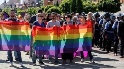 Парад ЛГБТ: центр Киева заблокировали националисты