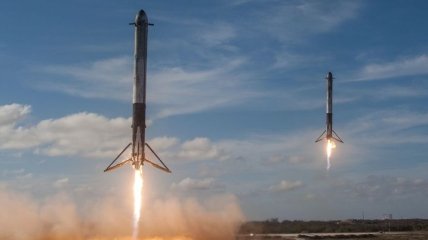 SpaceX відправляє вже третій супутник у космос