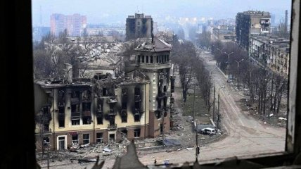 Мариуполь после обстрелов и бомбежек россиян