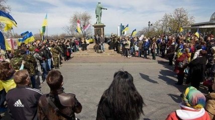 В Одессе прошел митинг в поддержку единения Украины