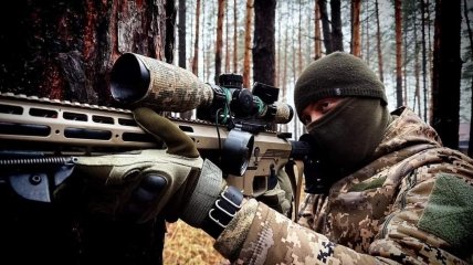 Украинские военные продолжают вести оборону