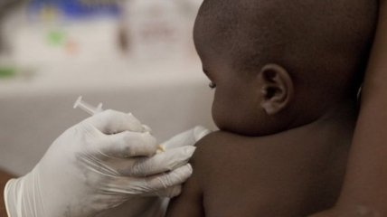Эксперты ЕС одобрили первую в мире вакцину от малярии