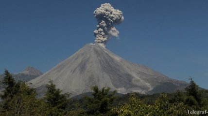 Вблизи Мехико проснулся вулкан Попокатепетль