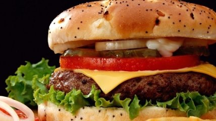 113 лет со дня появления первого гамбургера