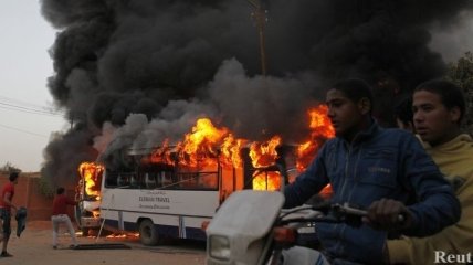 В результате столкновений в Каире погибло 70 человек