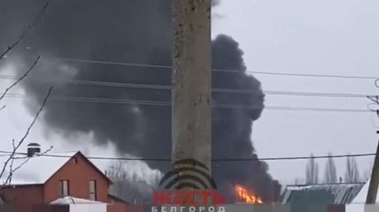 Кадр из видео с пожаром в Яковлево