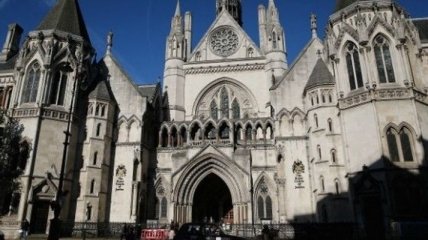 Суд Лондона отложил вынесение промежуточного вердикта по спору Украины и РФ