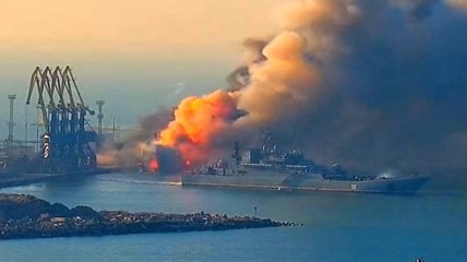 Ракетный удар по порту Бердянска