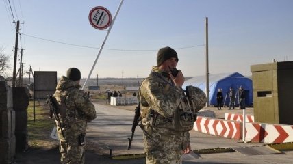 В пунктах пропуска на Донбассе в очередях застряли 250 авто