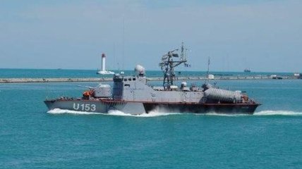 Катер ВМС Украины открыл огонь, чтобы остановить иностранное судно-нарушитель
