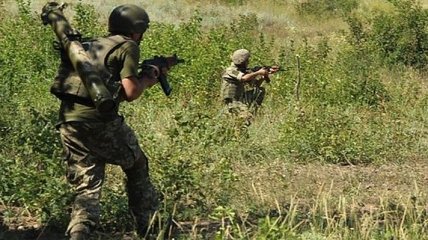 Возле Новозвановки ранило двух украинских военнослужащих 