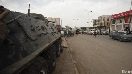 В Йемене выведена на улицы бронетехника 