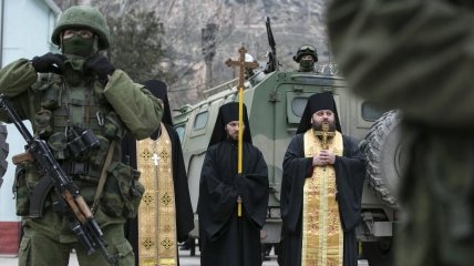 Священники благословляют россиян на убийства украинцев