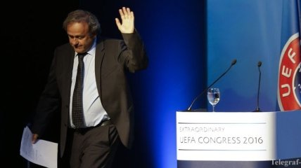 Платини покидает пост главы УЕФА и будет бороться в суде