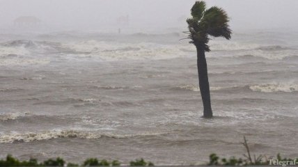 Тропический шторм "Лесли" движется в сторону Бермудских островов
