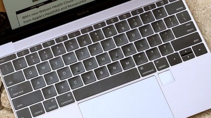 Apple работает над интеграцией сканера Touch ID в новые MacBook