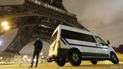 Появилось новое видео атаки террористов в ресторане в Париже