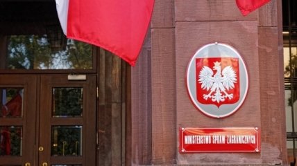 Польша со скандалом выслала дипломатов РФ и Беларуси: в чем причина