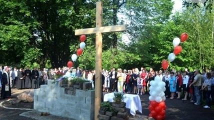 В Запорожье почтили память поляков, содержавшихся в лагерях НКВД