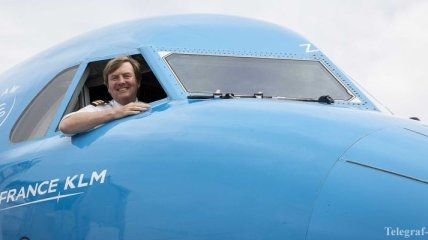 Король Нидерландов подтвердил, что работает пилотом